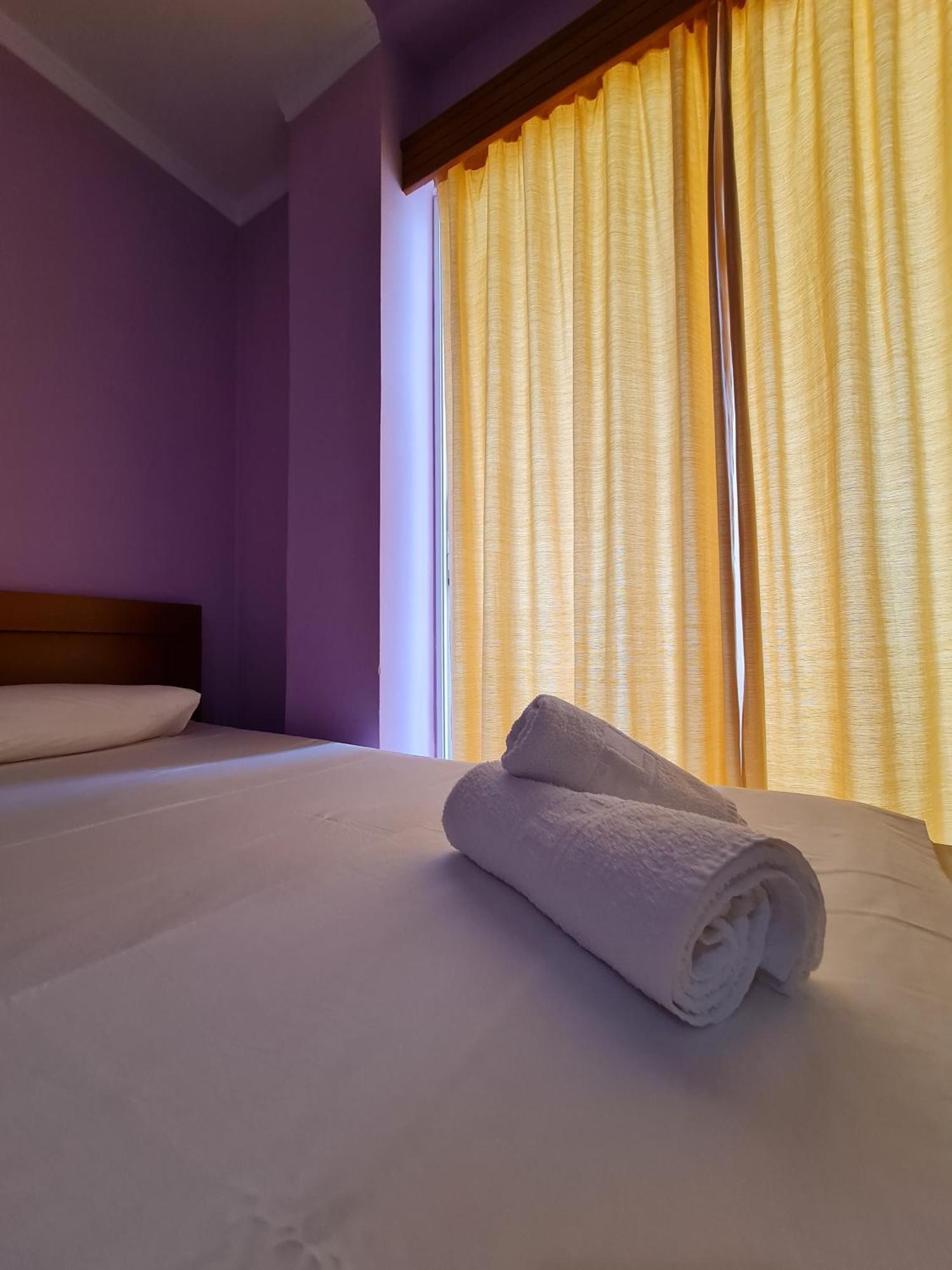 City Center Gjordeni Apartments Ксамил Екстериор снимка