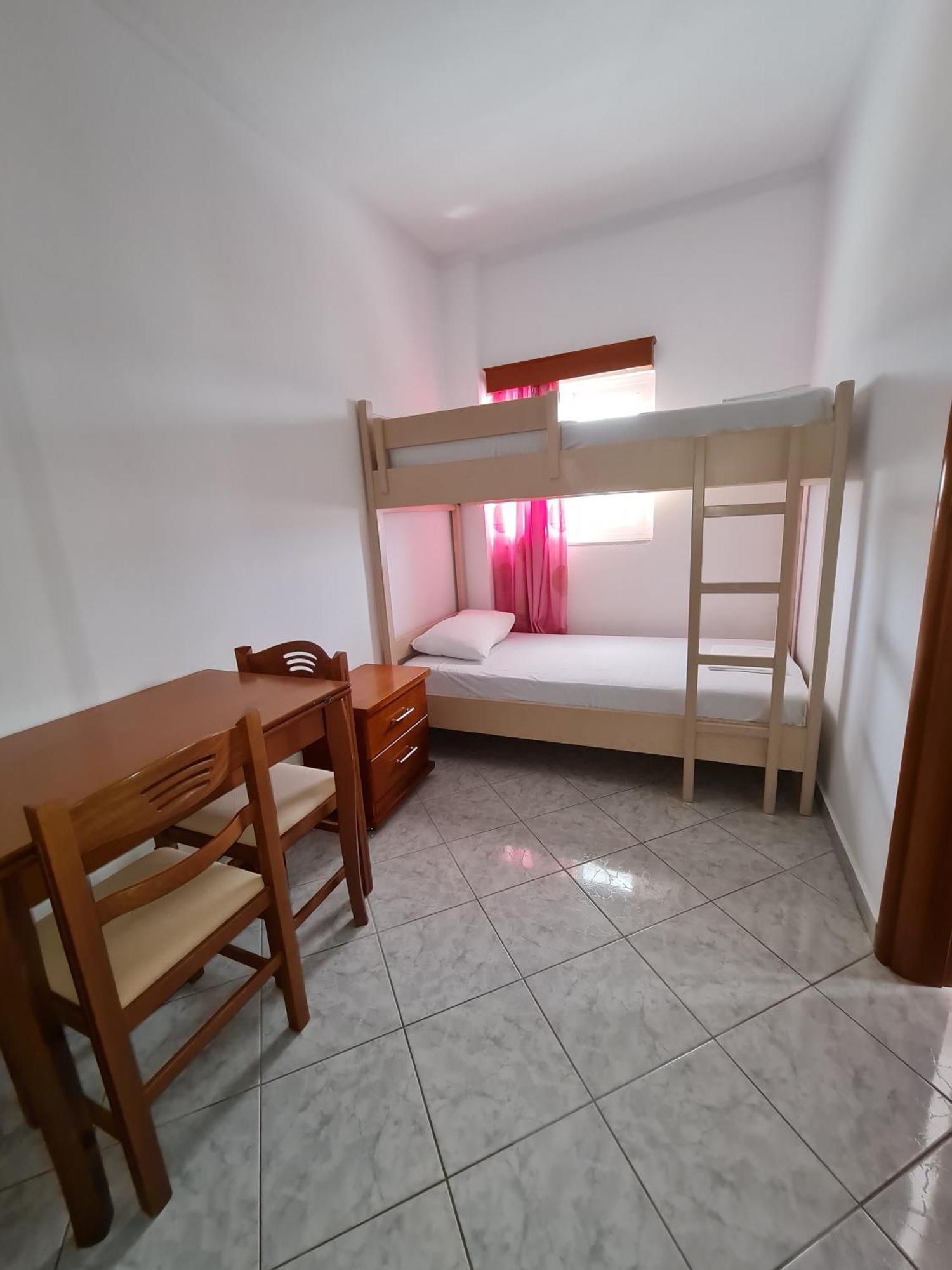 City Center Gjordeni Apartments Ксамил Екстериор снимка